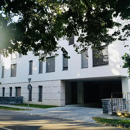 Atrium Mit Panoramaterrasse Und Tiefgarage Διαμέρισμα