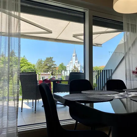 Atrium Mit Panoramaterrasse Und Tiefgarage Apartmán *